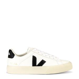 Campo authentic Sneaker in Extra White & Black
Veja in good condition size 10